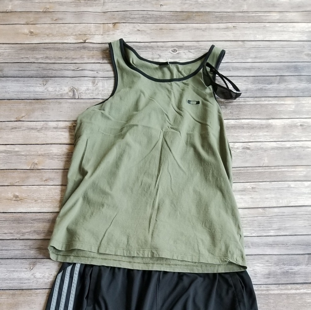 Men's Oakley Tank